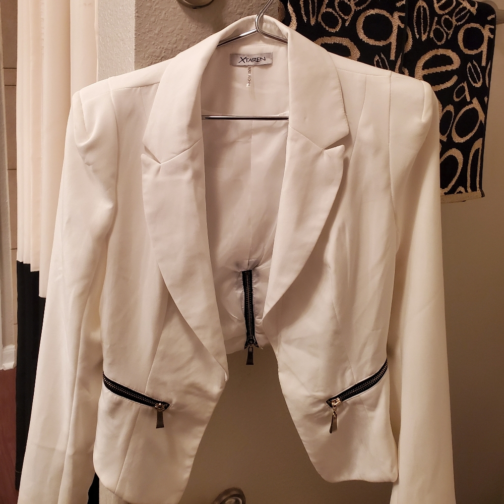 White Crop Blazer Jacket